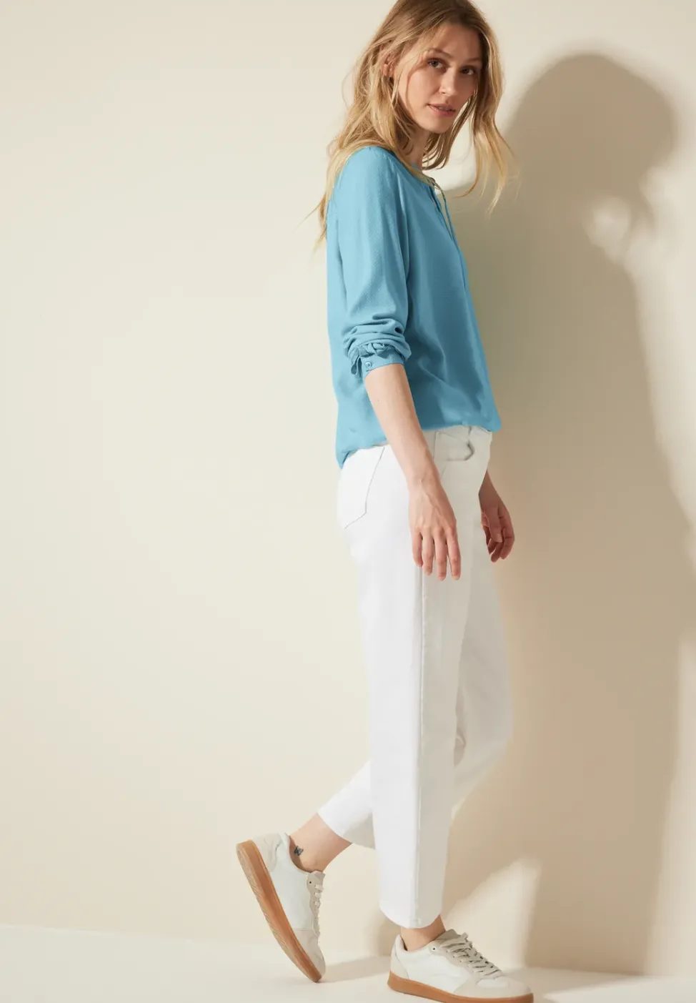 Bluse mit elastischem Saum