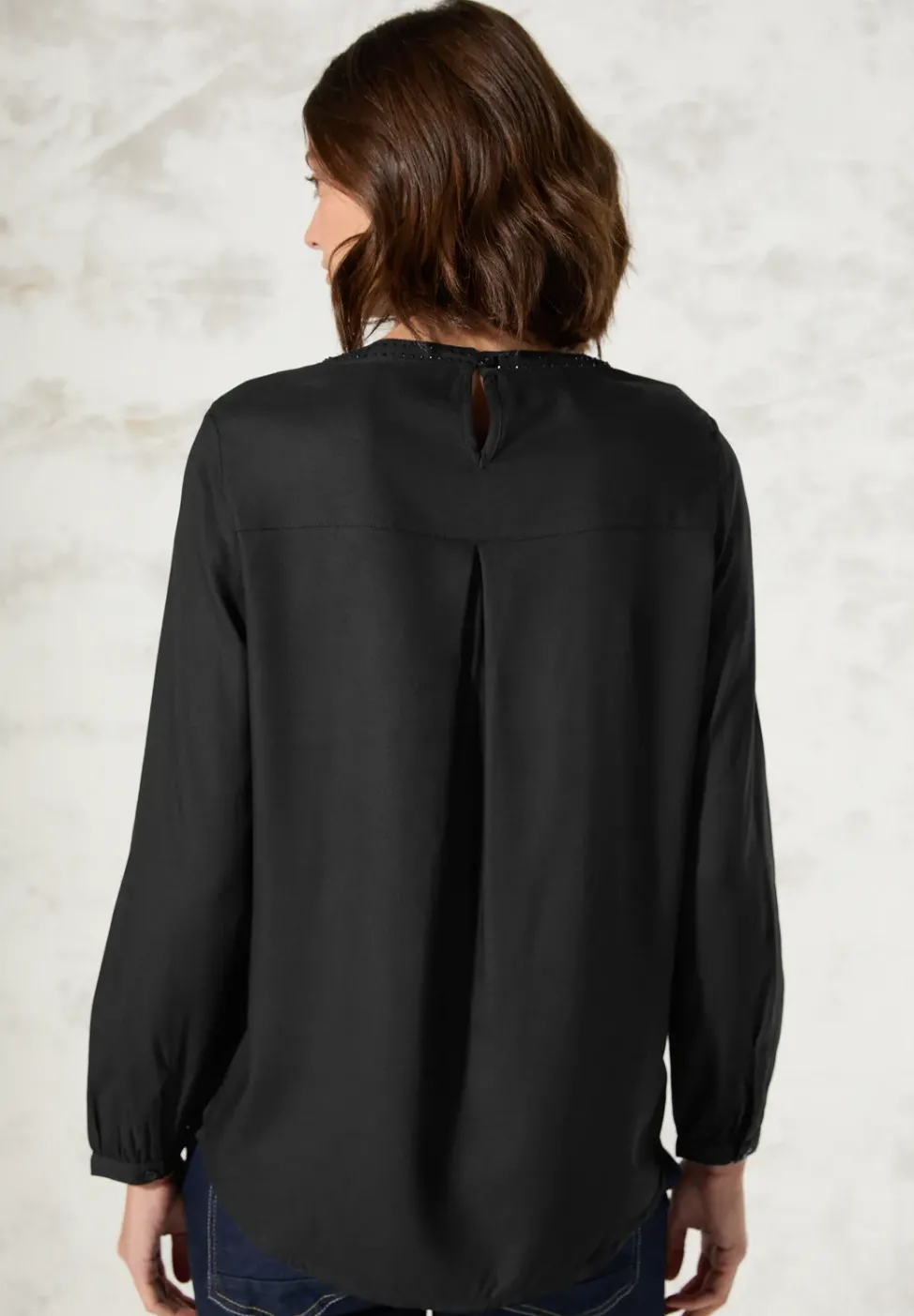 Bluse mit Schmucksteinen