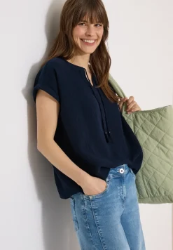 Bluse mit Split Neck aus Musselinstoff