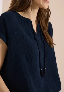 Bluse mit Split Neck aus Musselinstoff