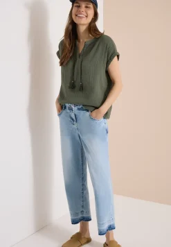 Bluse mit Split Neck aus Musselinstoff