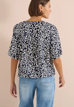 Bluse mit Split Neck und mit Leo-Muster