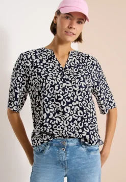 Bluse mit Split Neck und mit Leo-Muster