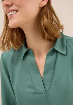 Bluse in Unifarbe