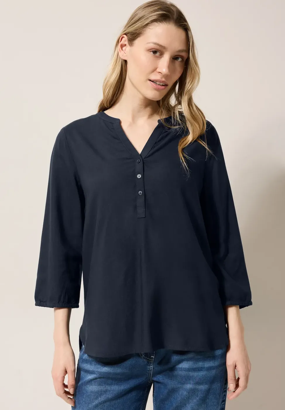 Bluse in Unifarbe