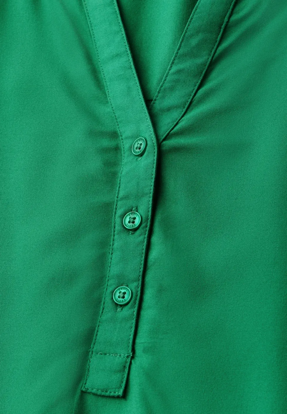 Bluse in Unifarbe