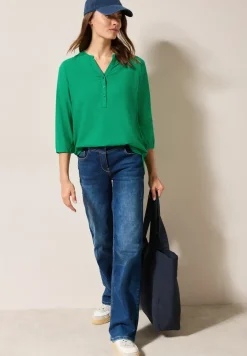 Bluse in Unifarbe