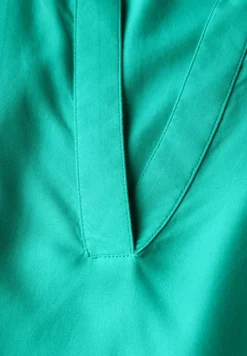 Bluse in Unifarbe