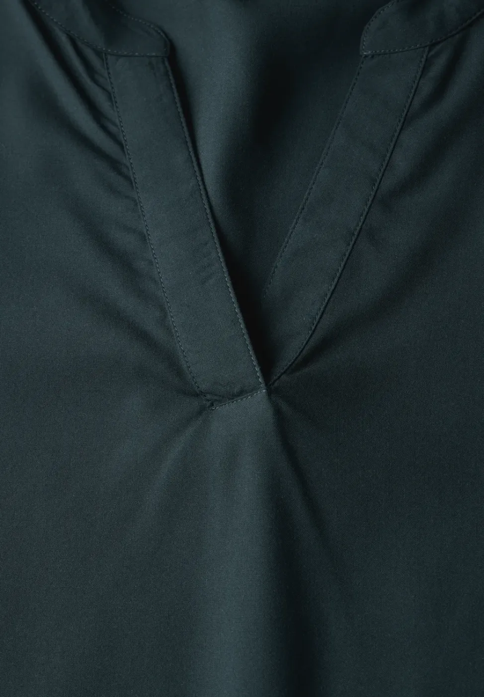 Bluse in Unifarbe