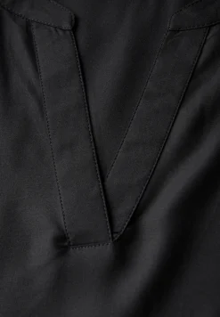 Bluse in Unifarbe