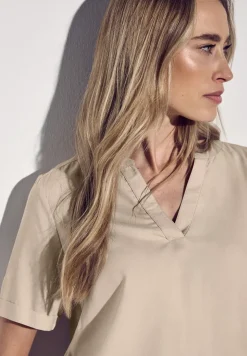 Bluse in Unifarbe