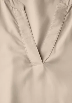 Bluse in Unifarbe