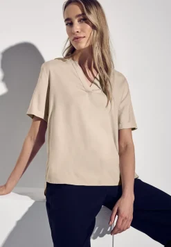 Bluse in Unifarbe