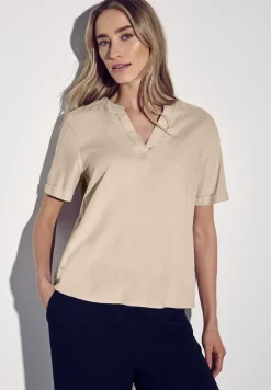 Bluse in Unifarbe