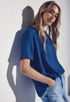 Bluse in Unifarbe
