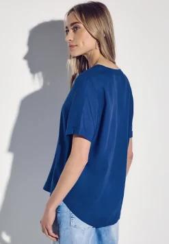 Bluse in Unifarbe