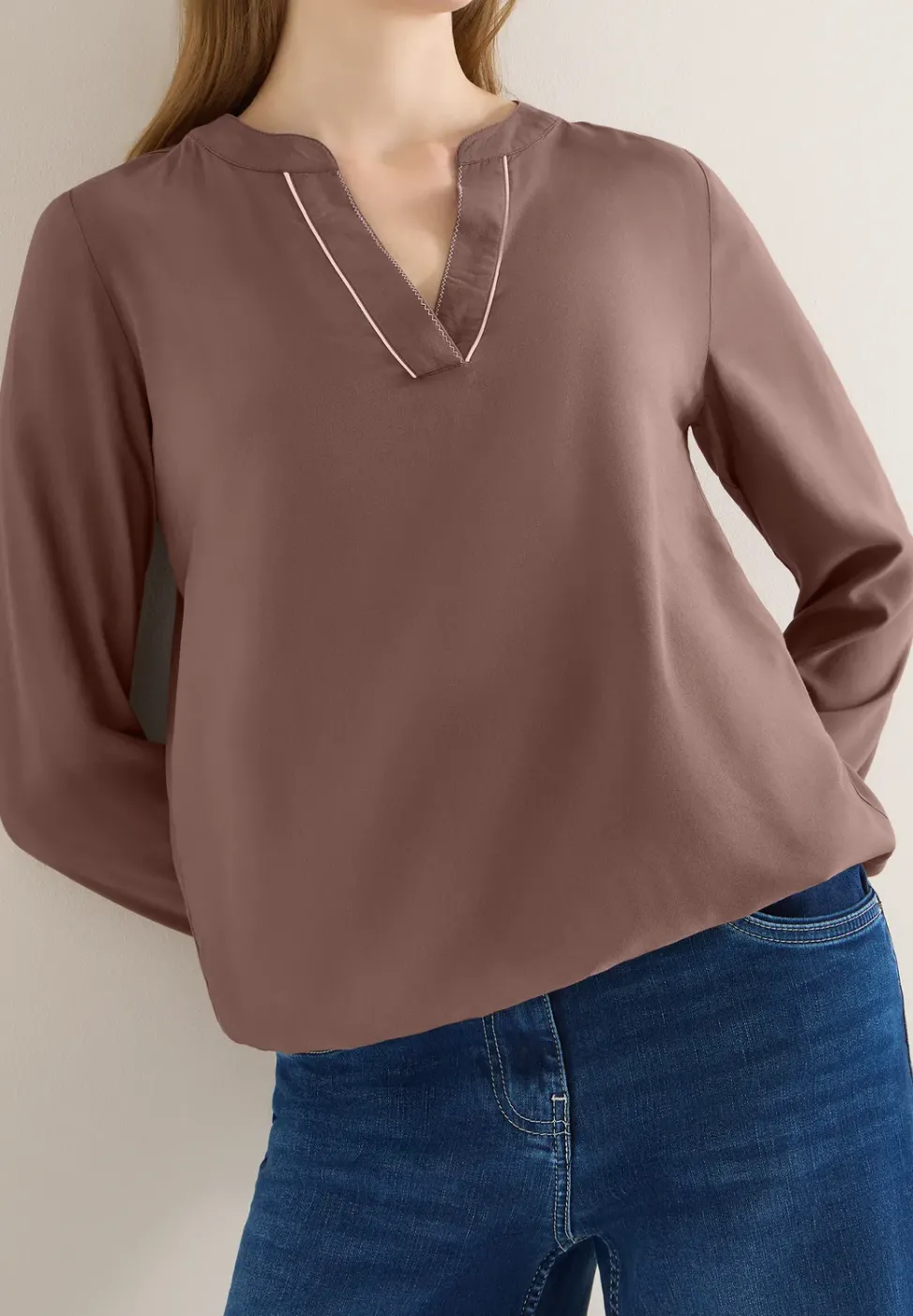 Bluse in Unifarbe