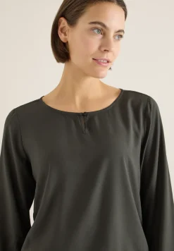 Bluse in Unifarbe