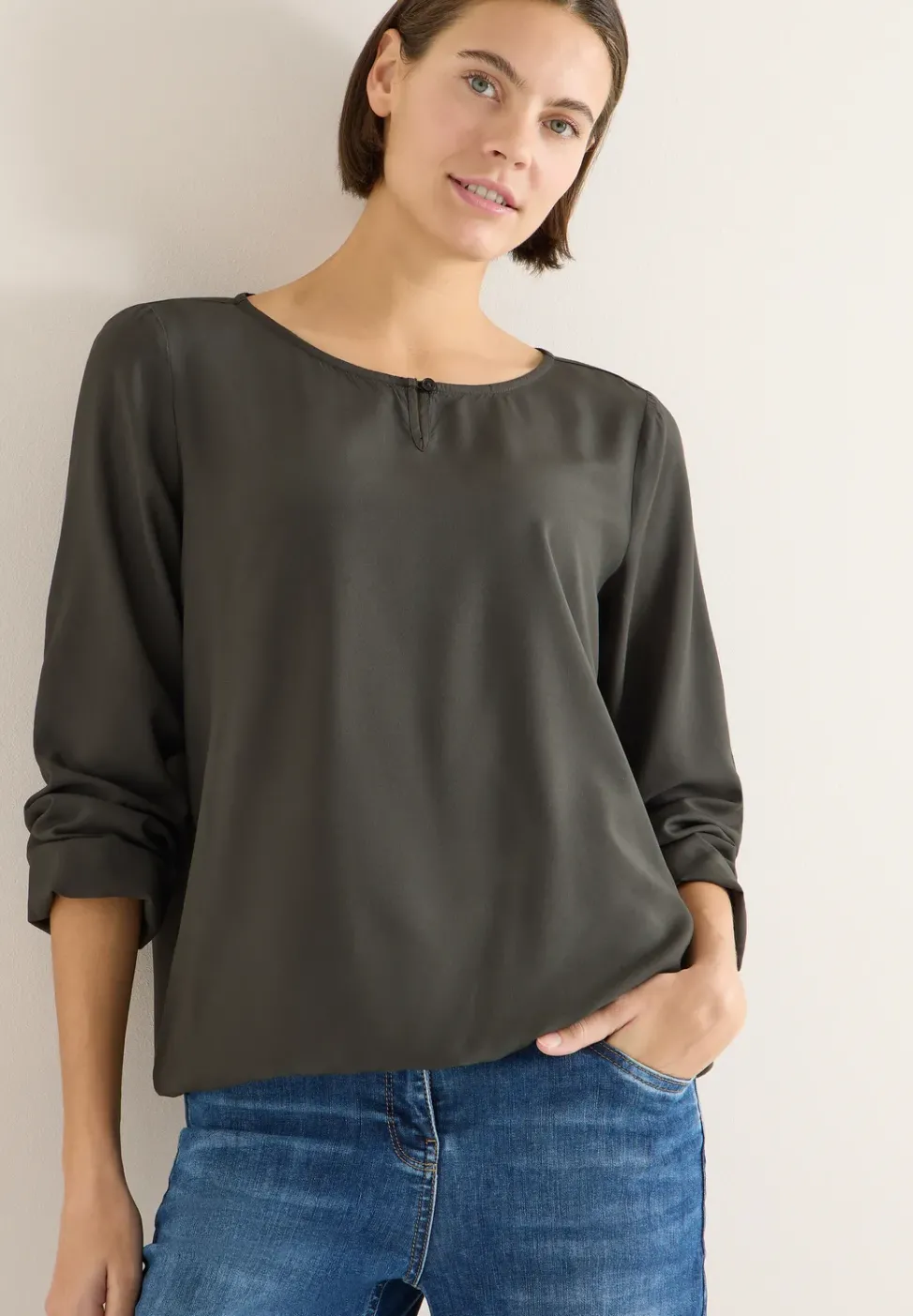 Bluse in Unifarbe