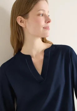 Bluse in Unifarbe