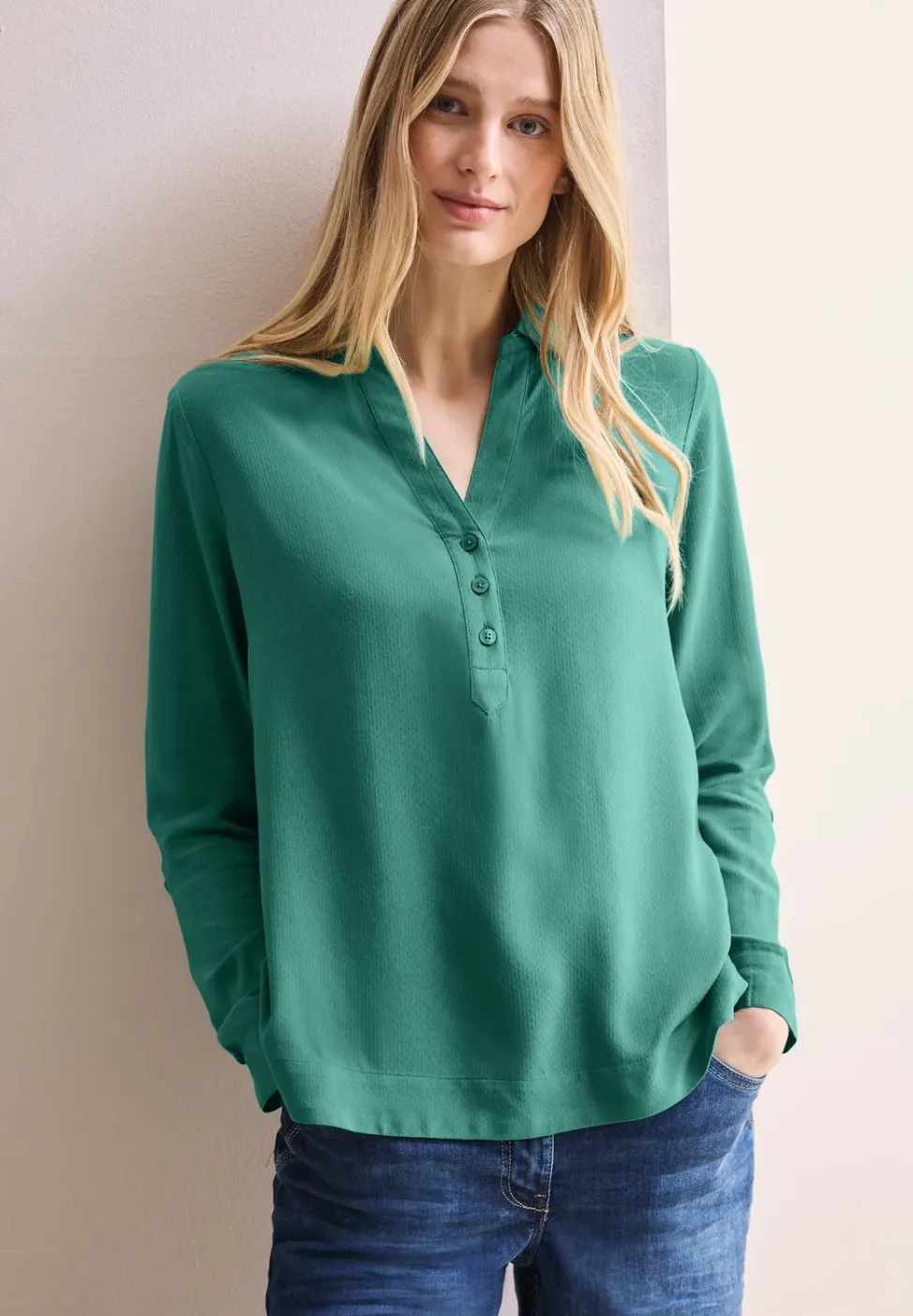 Bluse in Unifarbe