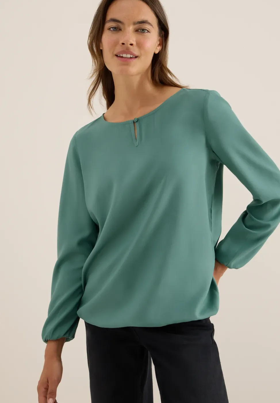 Bluse in Unifarbe