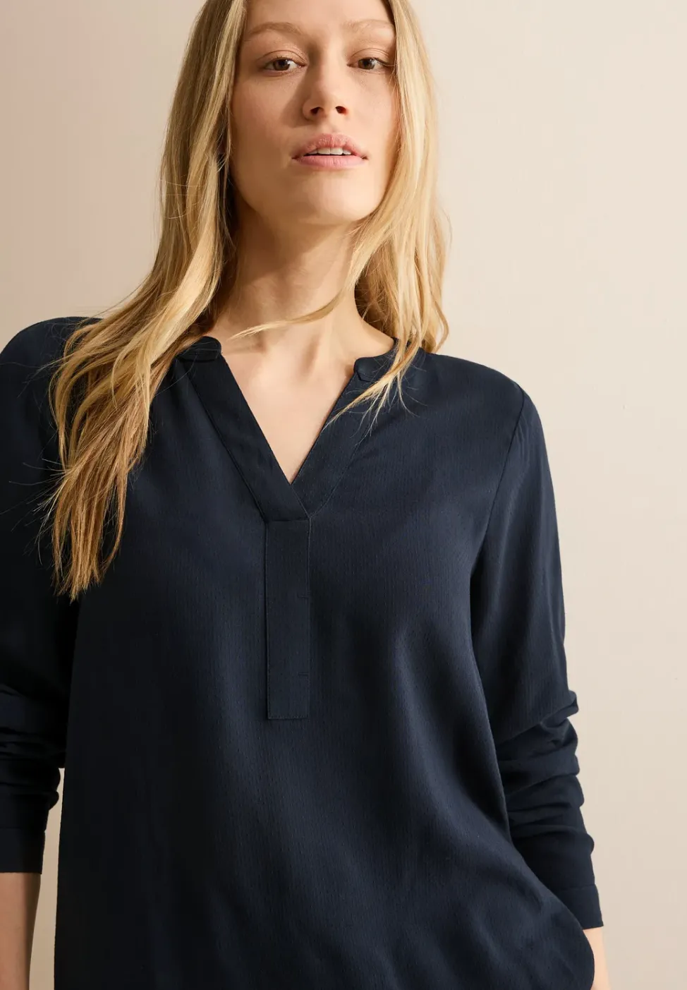 Bluse in Unifarbe