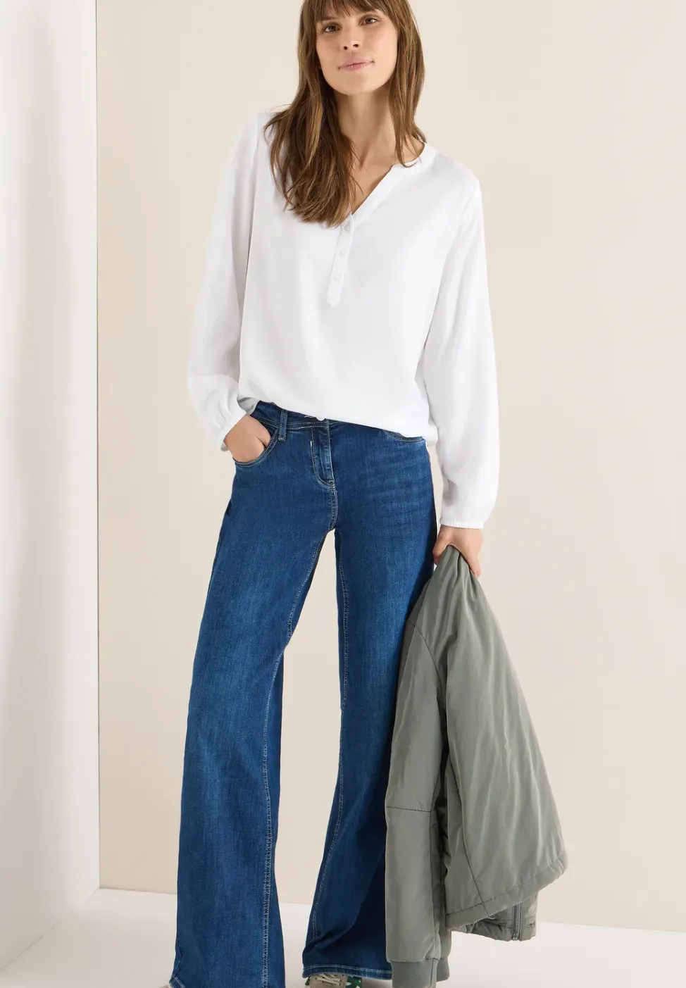 Bluse in Unifarbe