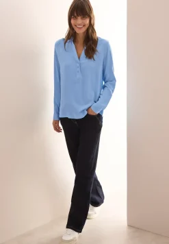 Bluse in Unifarbe