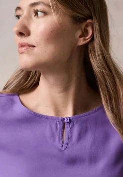Bluse in Unifarbe