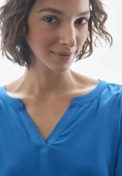 Bluse in Unifarbe