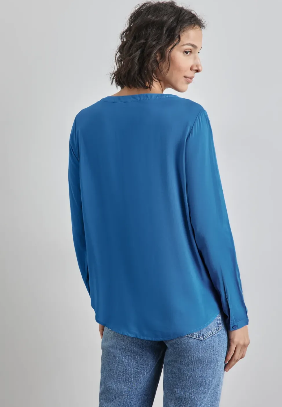 Bluse in Unifarbe