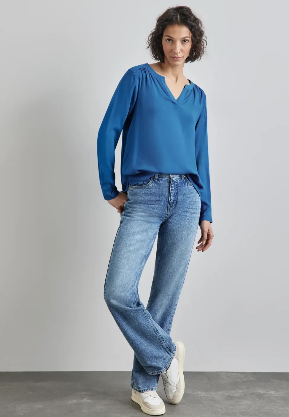 Bluse in Unifarbe