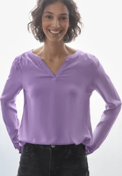 Bluse in Unifarbe