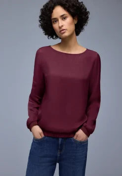Bluse mit Elastiksaum