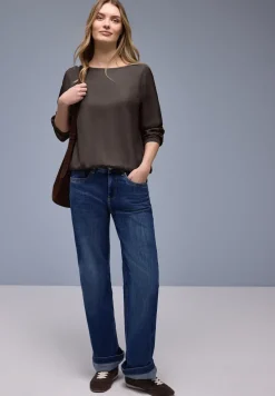 Bluse mit Elastiksaum