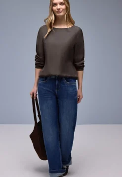 Bluse mit Elastiksaum