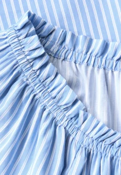 Bluse mit elastischem Kragen