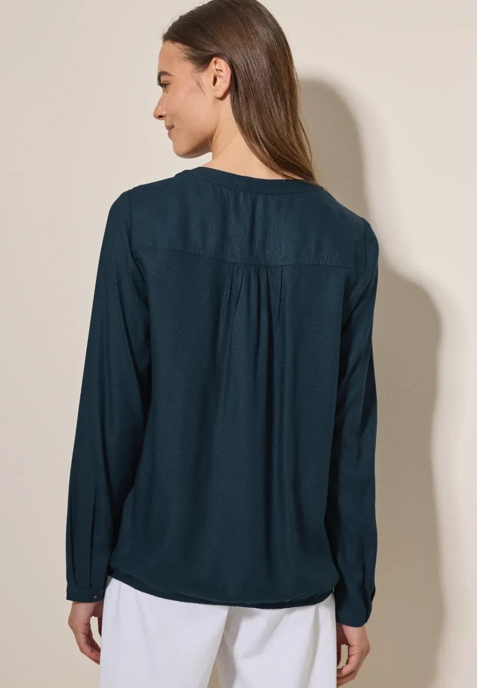Bluse mit elastischem Saum