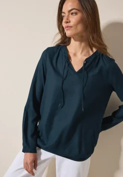 Bluse mit elastischem Saum