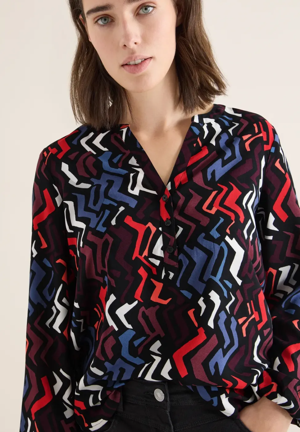 Bluse mit Grafikmuster
