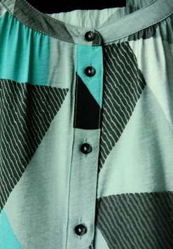 Bluse mit grafischem Muster