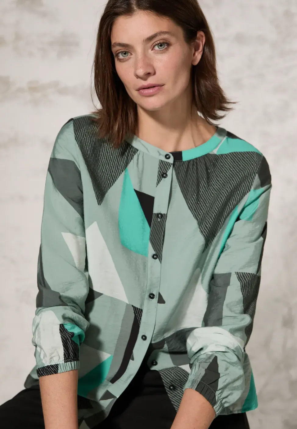 Bluse mit grafischem Muster
