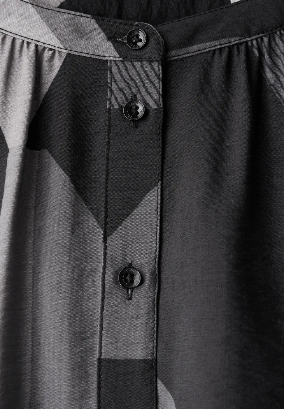 Bluse mit grafischem Muster