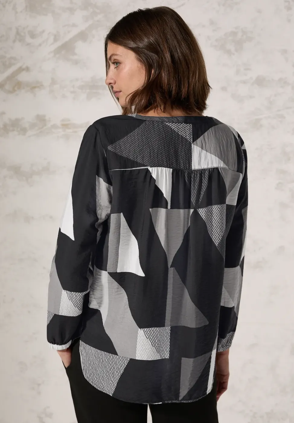 Bluse mit grafischem Muster