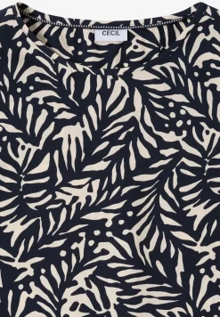 Bluse mit Knoten