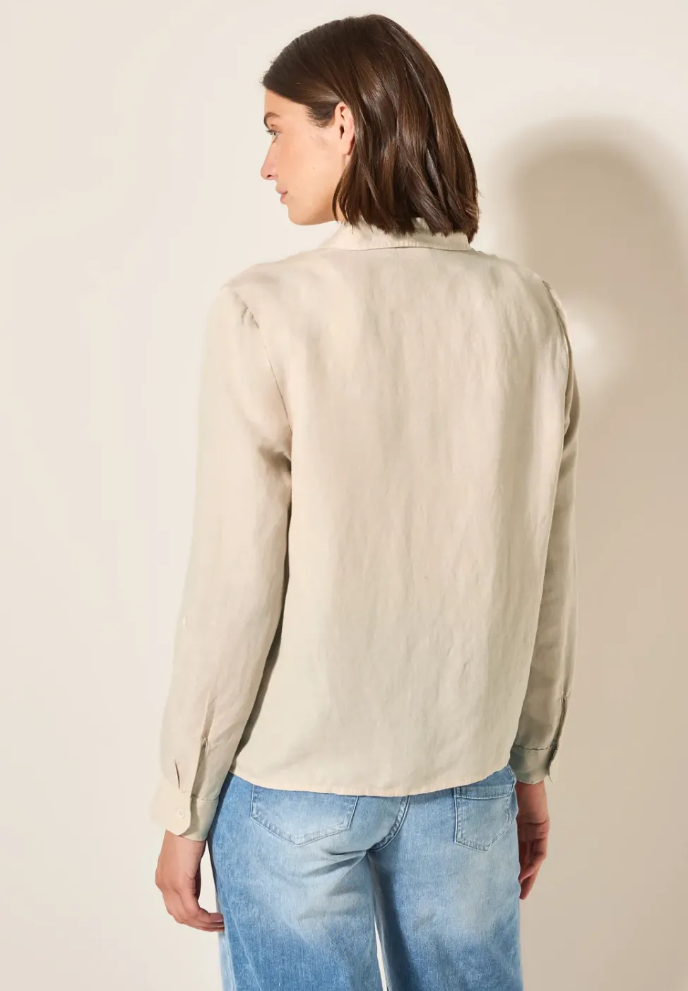 Bluse mit Knoten am Saum