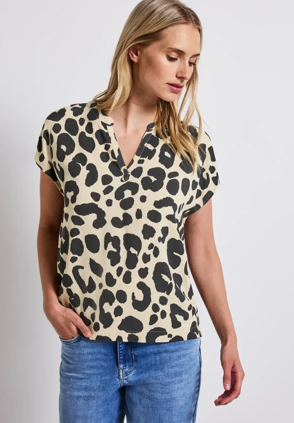 Bluse mit Leo-Muster