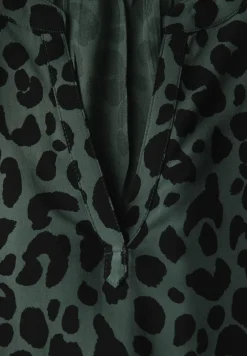 Bluse mit Leo-Muster