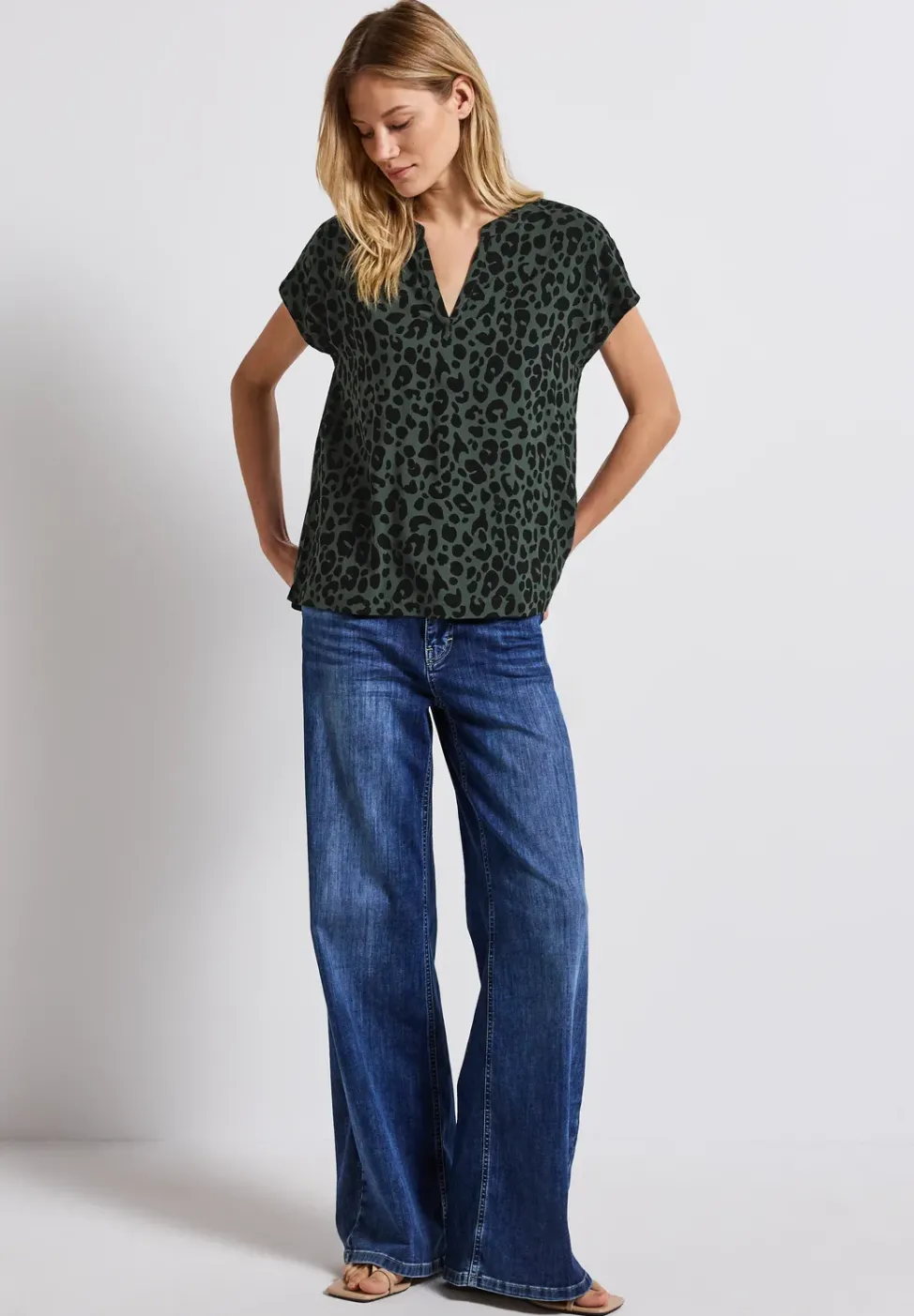 Bluse mit Leo-Muster